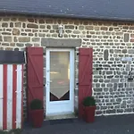 Domaene Mit Terrasse By Interhome Feriehus Saint-Laurent-de-Terregatte