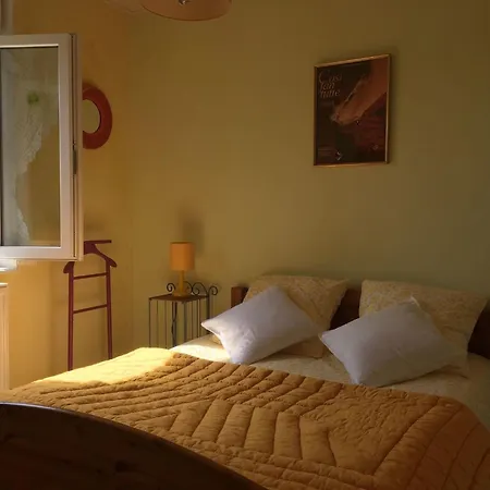 Domaene Mit Terrasse By Interhome Сasa de vacaciones *