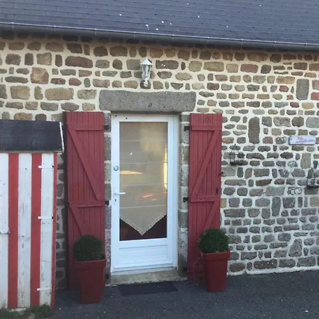 Domaene Mit Terrasse By Interhome Dom wakacyjny Saint-Laurent-de-Terregatte